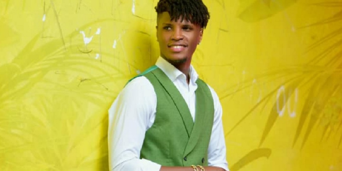 Togo : Santrinos Raphaël pose avec cette grande star gabonaise ; les fans sous le charme (photo)